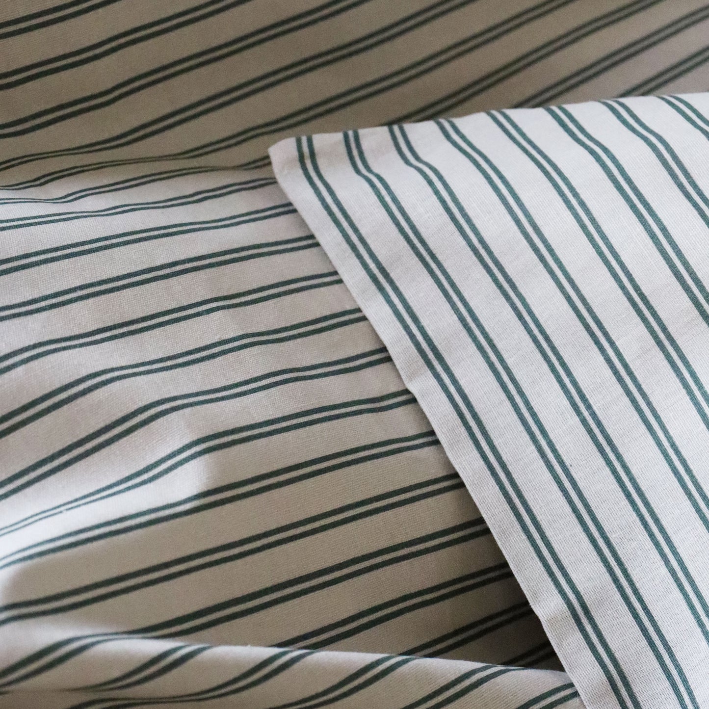 Junior sengesæt - 100x140, 40x45 cm - Green Double Stripe