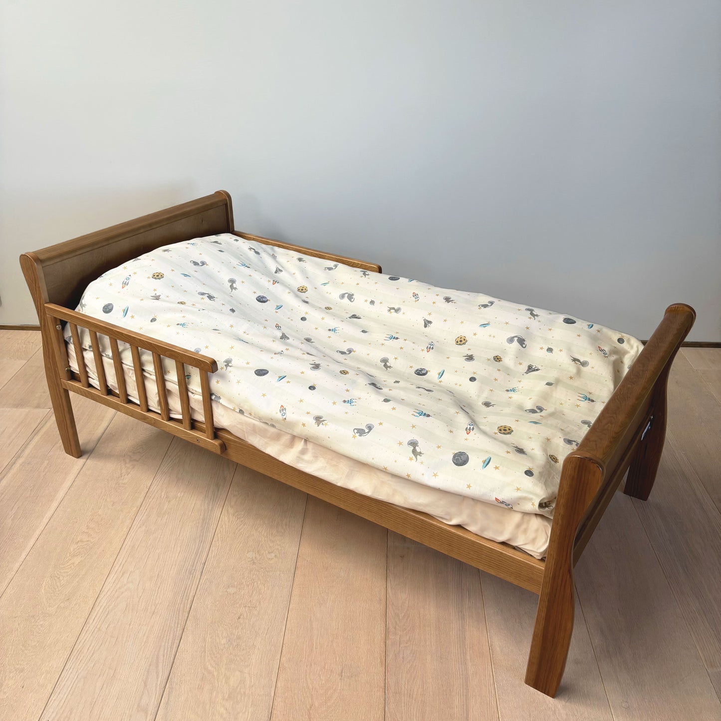 Baby sengesæt - 70x100, 40x45 cm - Space Dino