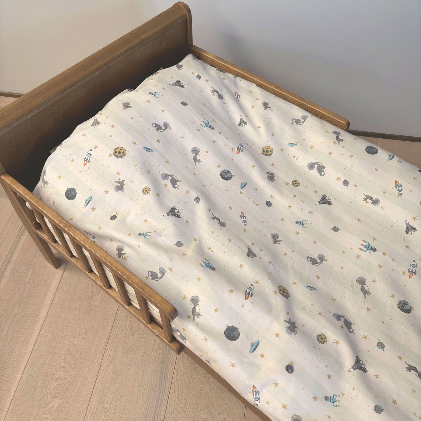 Baby sengesæt - 70x100, 40x45 cm - Space Dino