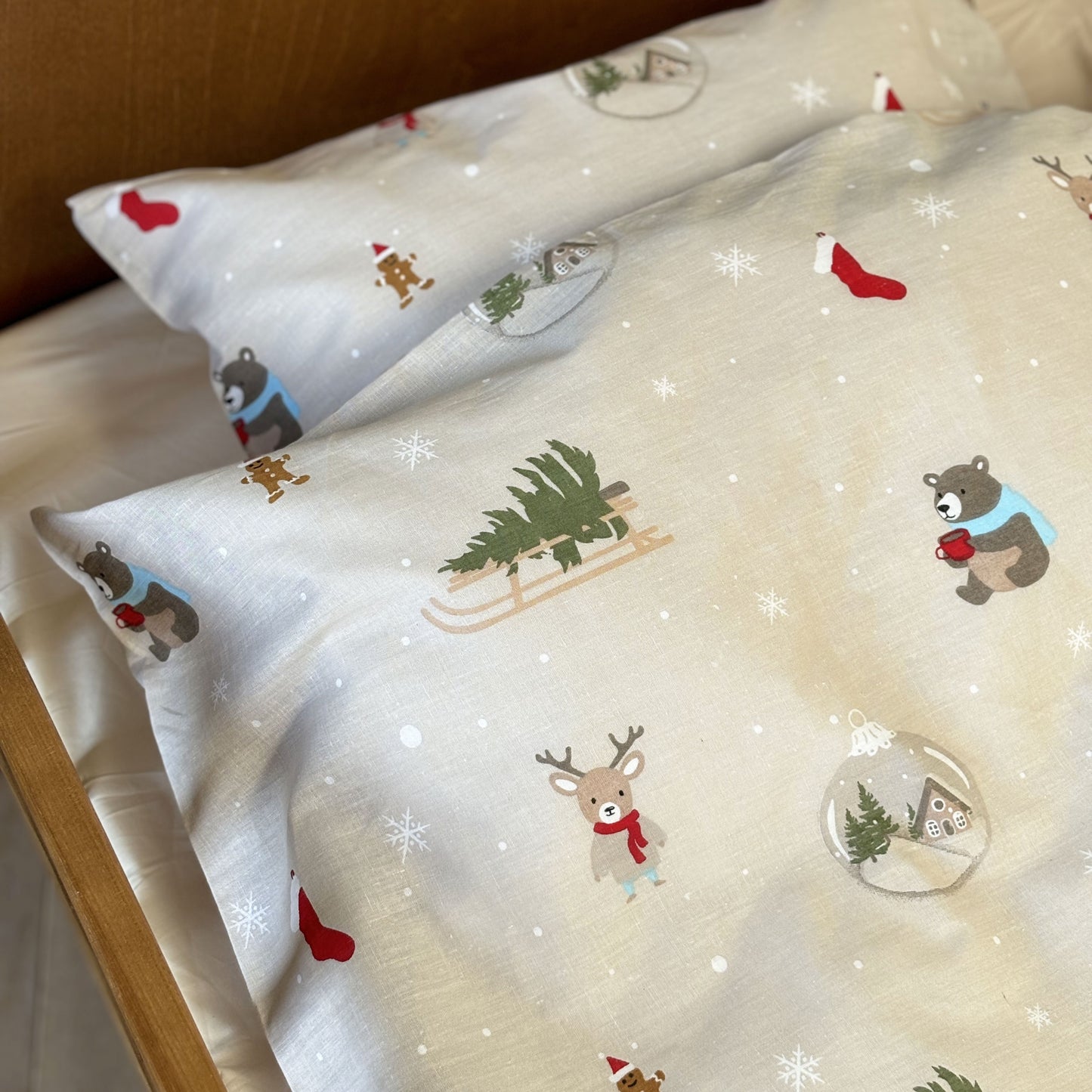 Junior sengesæt - 100x140, 40x45 cm - Cozy Christmas