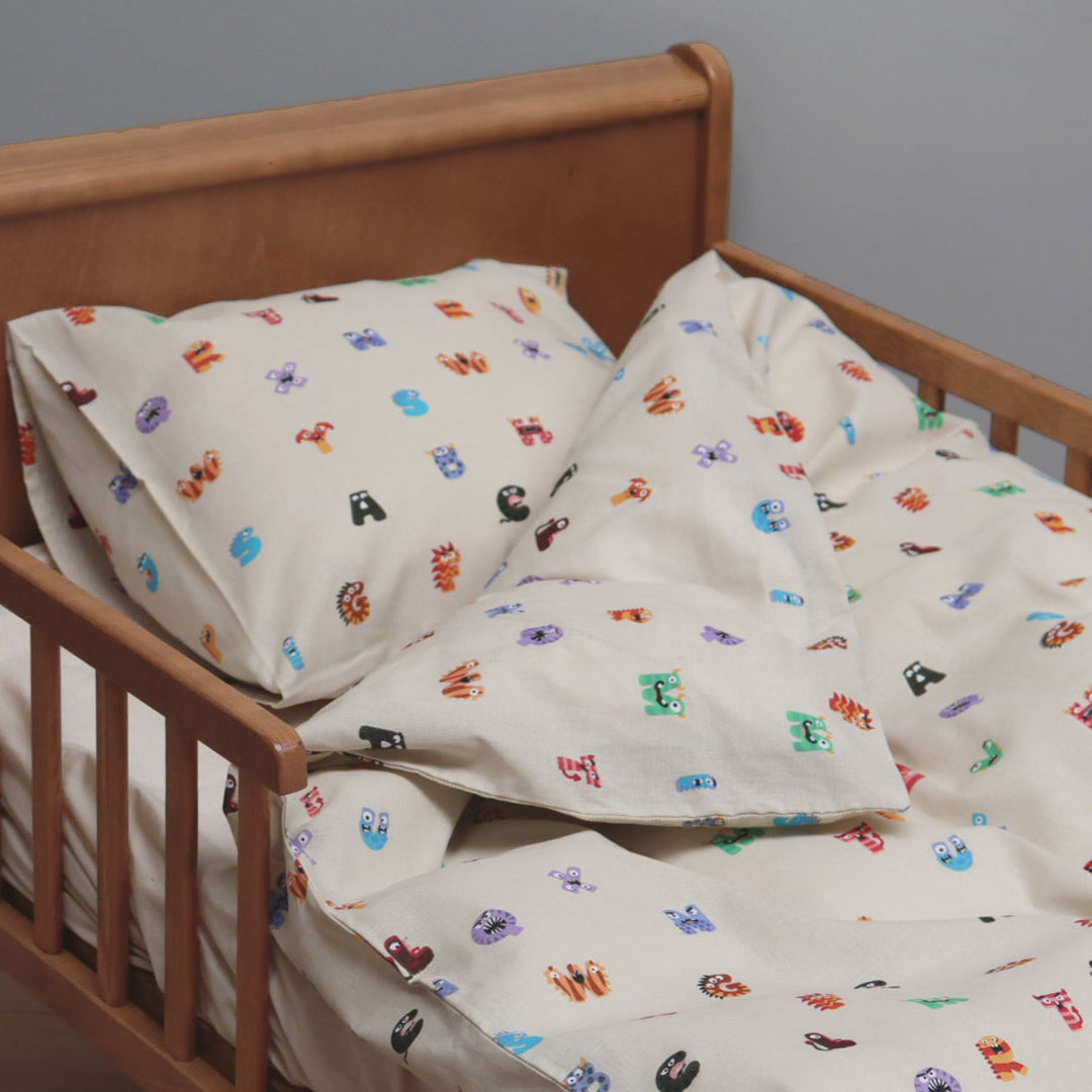 Junior sengesæt - 100x140, 40x45 cm - Monster Letters